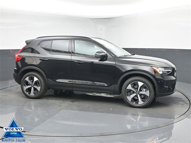 New 2026 Volvo XC40 B4 Plus w/ Protection Package Premier image 1