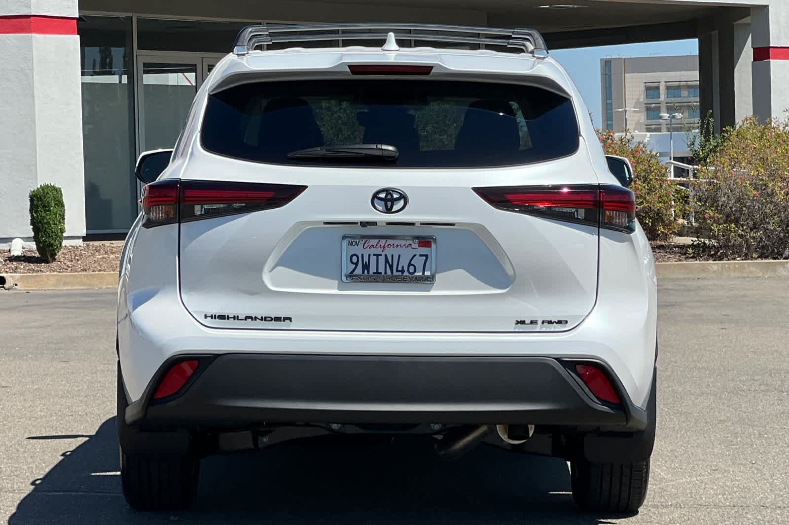 Used 2026 Toyota Highlander XLE AWD/4WD image 8