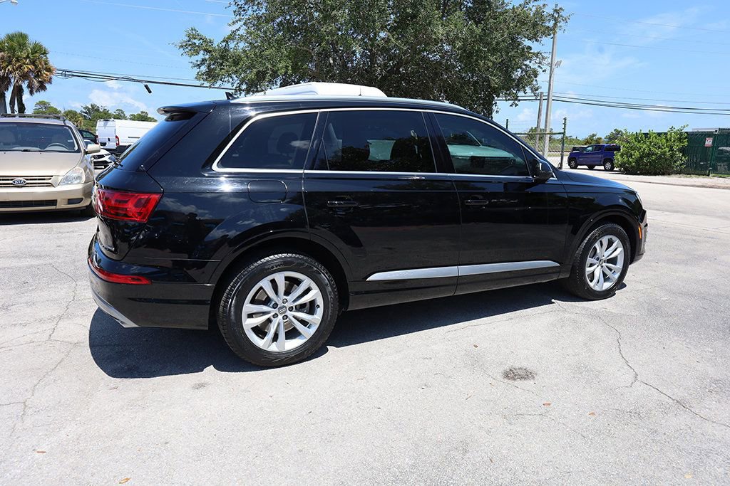 Used 2019 Audi Q7 3.0T Premium Plus AWD/4WD image 7