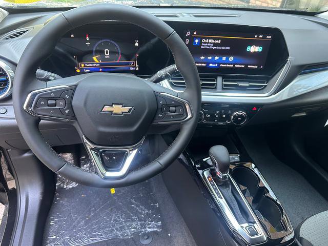 New 2025 Chevrolet Trax LT w/ Driver Confidence Package image 10