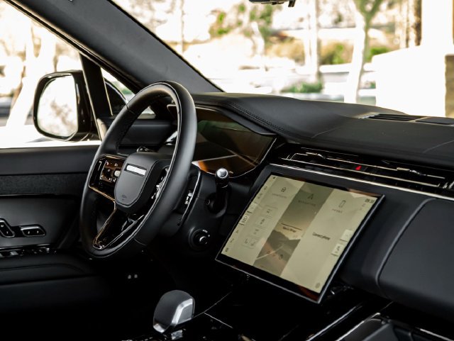 New 2025 Land Rover Range Rover Sport Dynamic SE AWD/4WD image 30