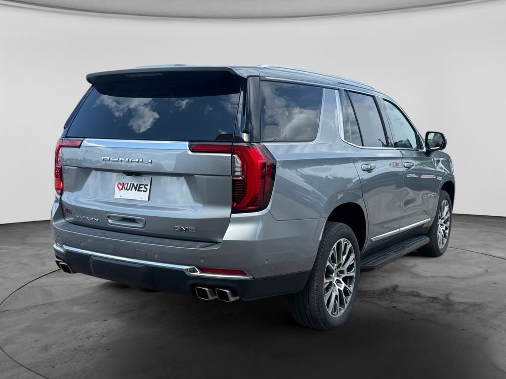 Used 2025 GMC Yukon Denali AWD/4WD image 9