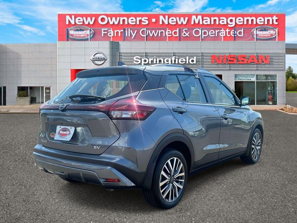 Used 2023 Nissan Kicks SV FWD image 5