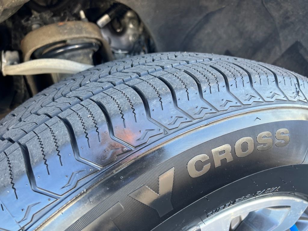 Used 2023 GMC Sierra 1500 AT4 image 13