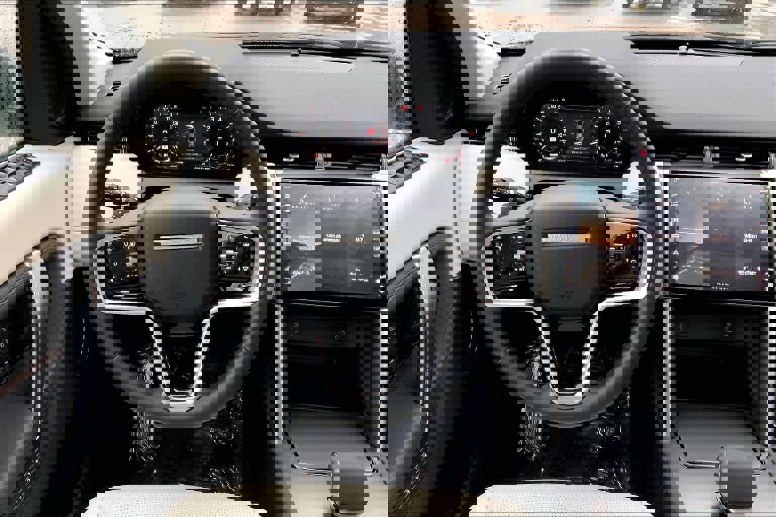 Used 2025 Land Rover Discovery Sport S image 6