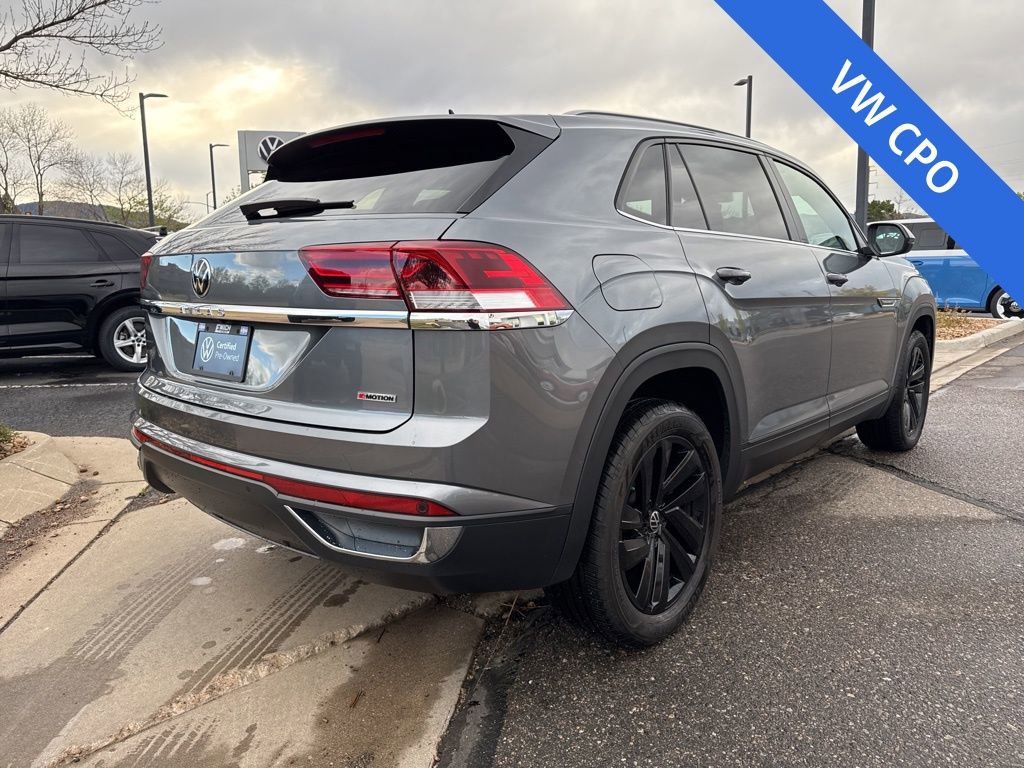 Certified 2022 Volkswagen Atlas Cross Sport SE AWD/4WD image 5