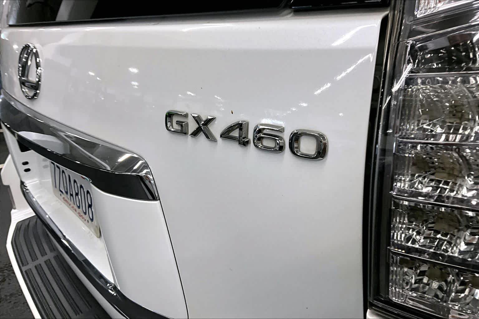 Used 2017 Lexus GX 460 Premium w/ Premium Package AWD/4WD image 9