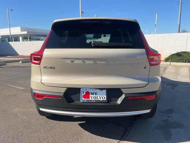 Certified 2025 Volvo XC40 B5 Ultra w/ Climate Package AWD/4WD image 5