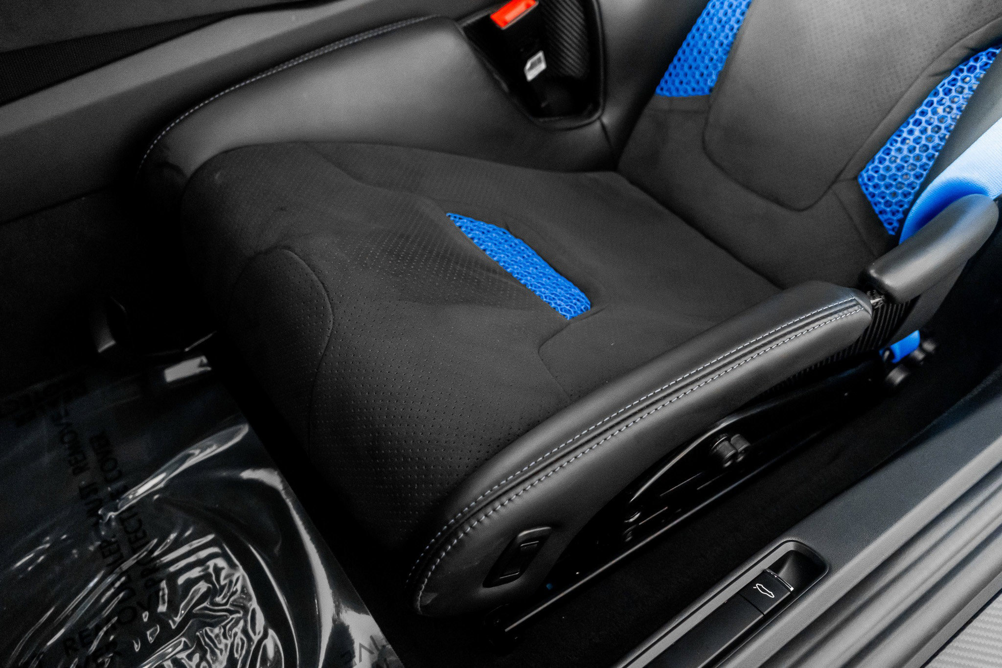 Used 2023 Porsche 718 Cayman GT4 RS w/ Weissach Package image 33