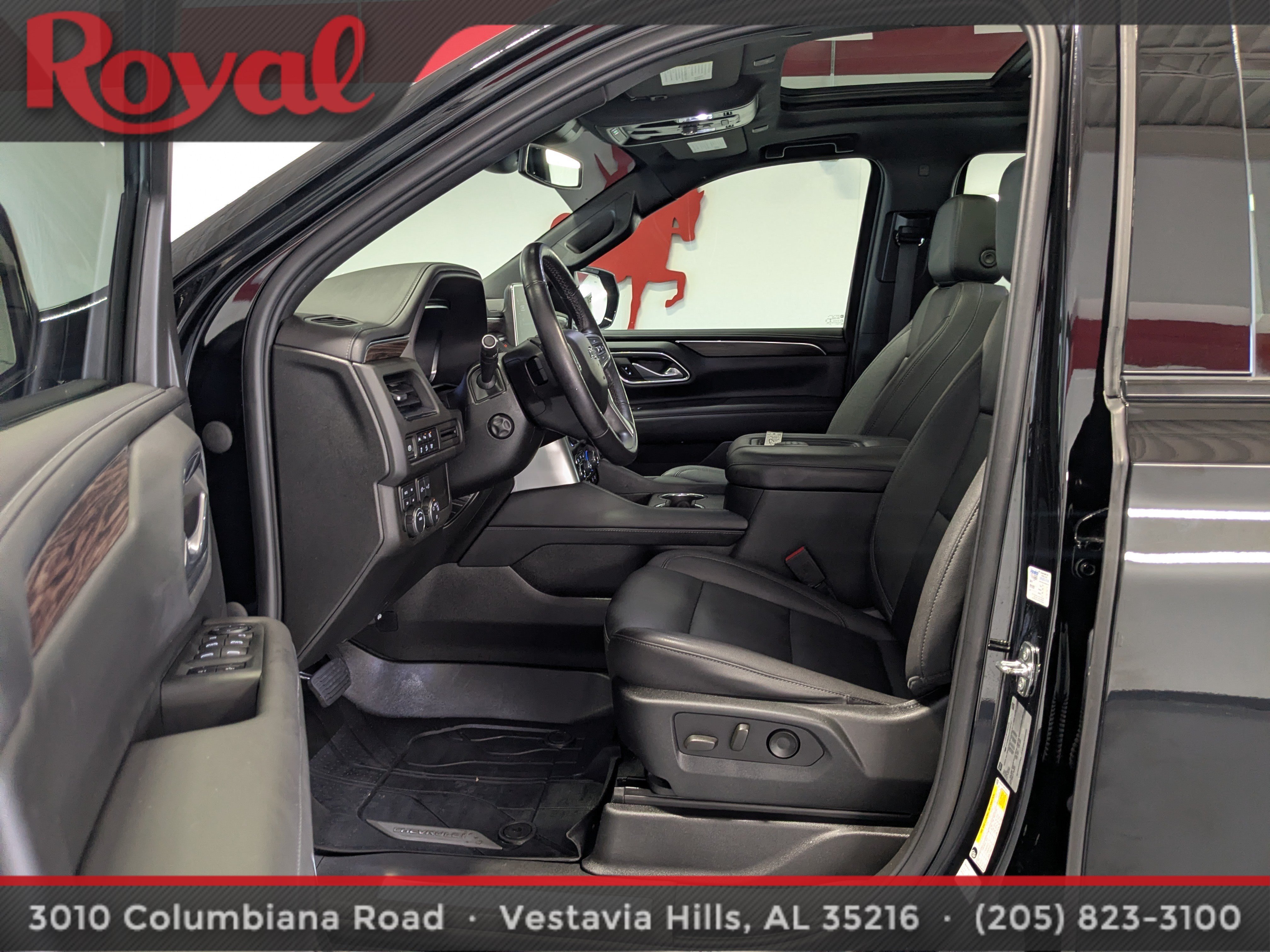 Used 2023 Chevrolet Tahoe Z71 w/ Luxury Package AWD/4WD image 21