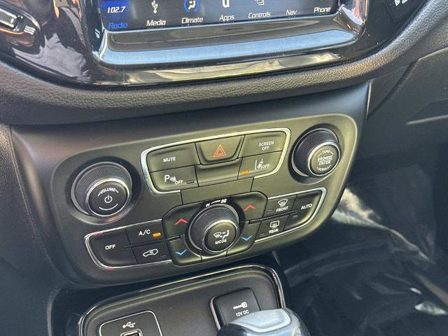 Used 2018 Jeep Compass Limited w/ Navigation Group image 23