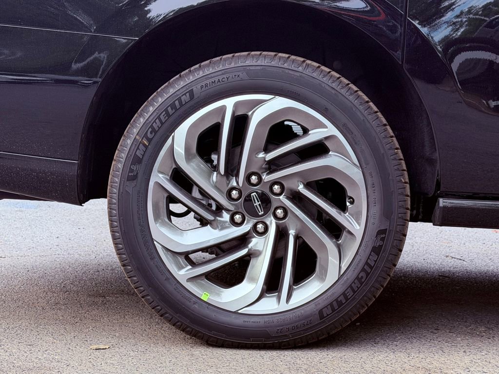 New 2025 Lincoln Navigator L Reserve AWD/4WD image 4