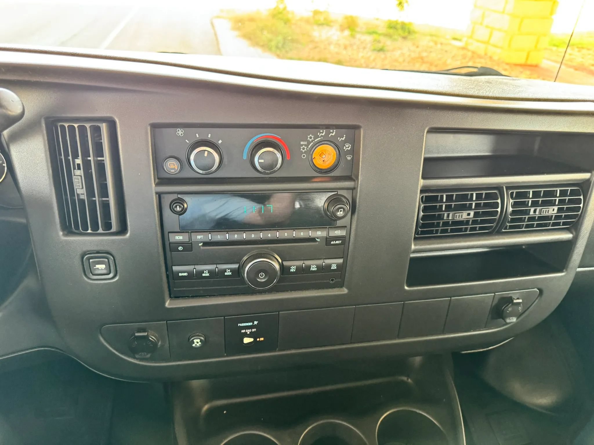 Used 2008 Chevrolet Express 3500 Extended Passenger w/ LT Preferred Equipment Group RWD image 13
