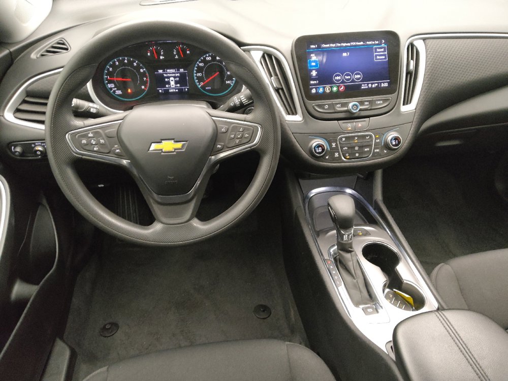 Used 2024 Chevrolet Malibu LT FWD image 22
