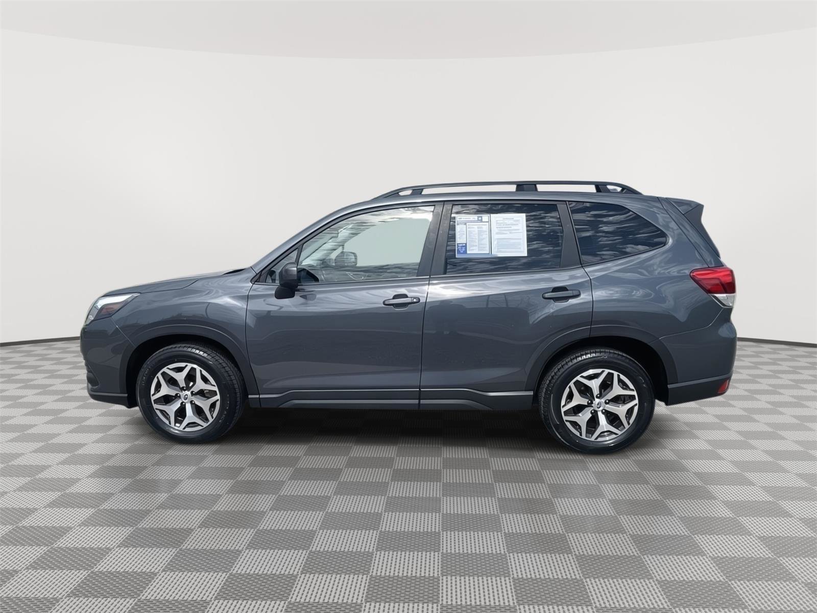 Used 2022 Subaru Forester Premium image 6