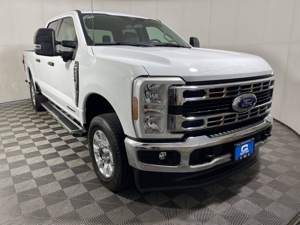 Used 2024 Ford F250 XLT w/ 360-Degree Camera Package AWD/4WD image 2