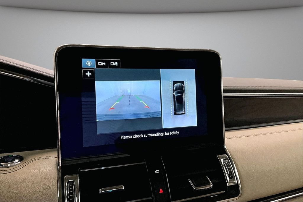 Used 2018 Lincoln Navigator Select w/ Technology Package AWD/4WD image 14