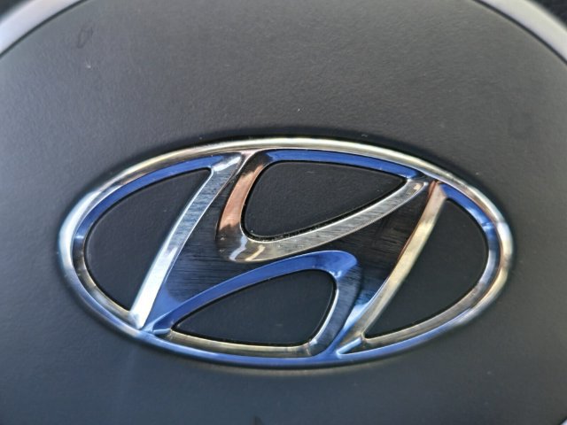 Used 2023 Hyundai Santa Cruz Limited w/ Cargo Package AWD/4WD image 29