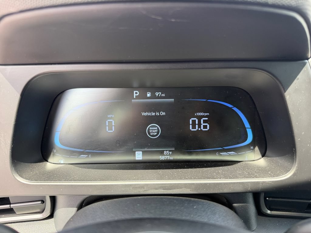 Used 2025 Hyundai Elantra Sport FWD image 26