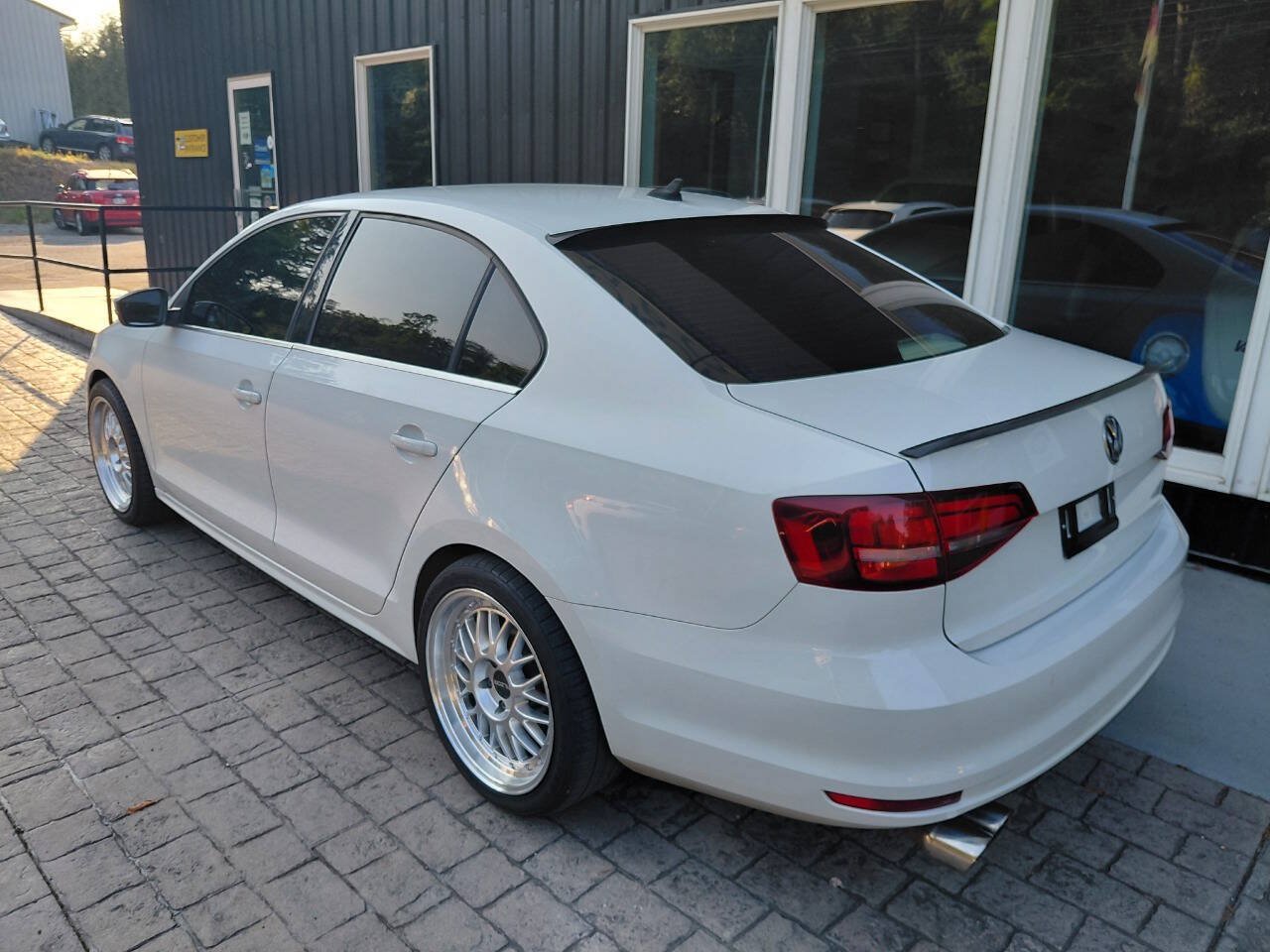 Used 2017 Volkswagen Jetta SE FWD image 8
