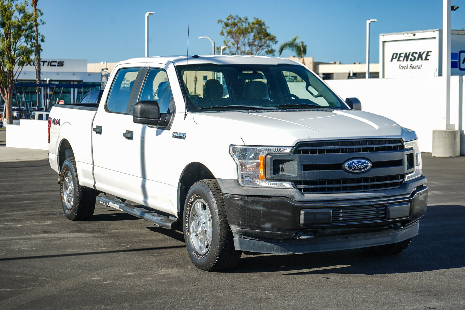 Used 2018 Ford F150 XL w/ Equipment Group 101A Mid AWD/4WD image 3
