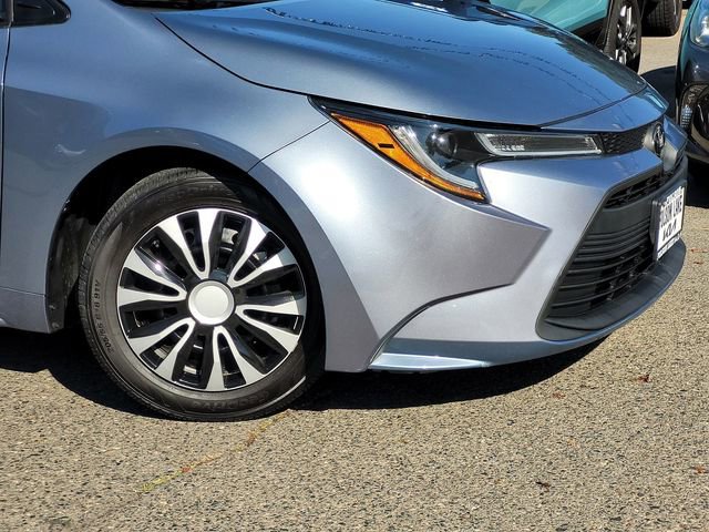 Used 2023 Toyota Corolla LE FWD image 6
