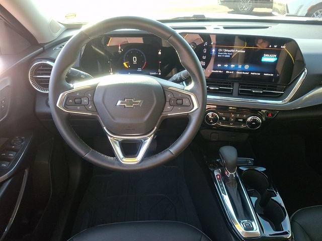 Used 2025 Chevrolet Trax ACTIV w/ Driver Confidence Package FWD image 11