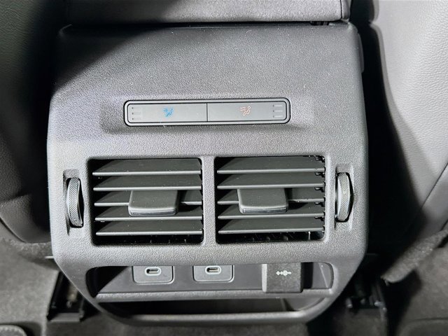 New 2026 Land Rover Discovery Sport Landmark image 27