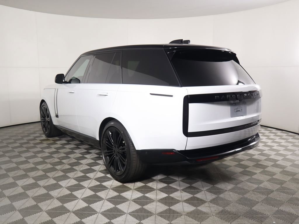 New 2026 Land Rover Range Rover SE image 7