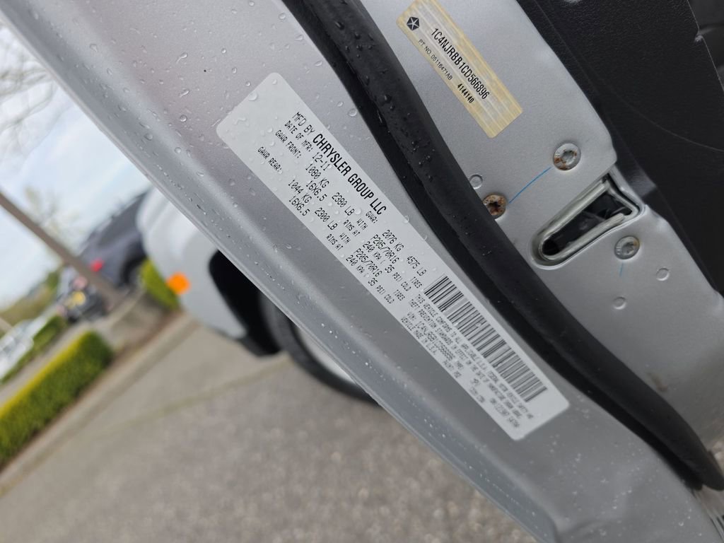 Used 2012 Jeep Patriot Sport AWD/4WD image 32