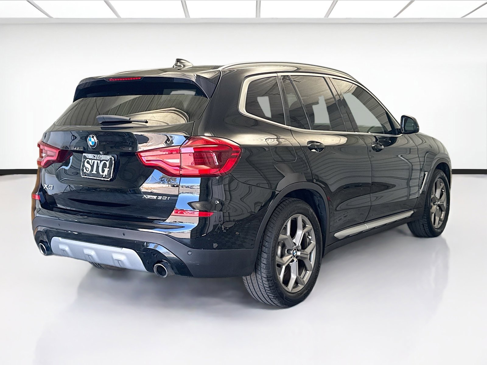 Used 2021 BMW X3 xDrive30i w/ Premium Package AWD/4WD image 4