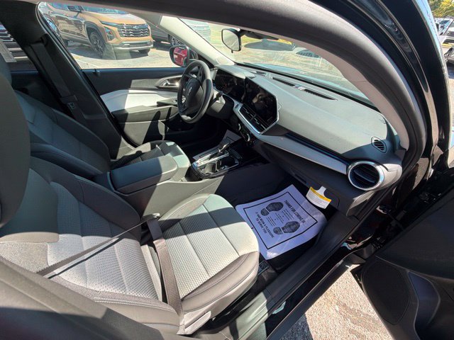 New 2026 Chevrolet Trax LT FWD image 22