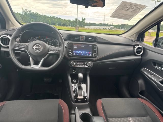 Used 2024 Nissan Versa SR FWD image 14