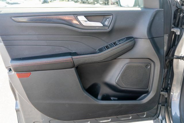 Used 2023 Ford Escape ST-Line w/ Equipment Group 301A FWD image 17
