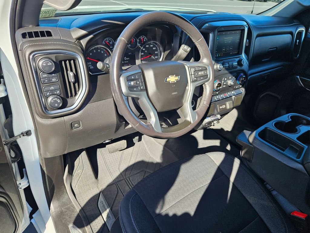 Used 2021 Chevrolet Silverado 1500 LT AWD/4WD image 13