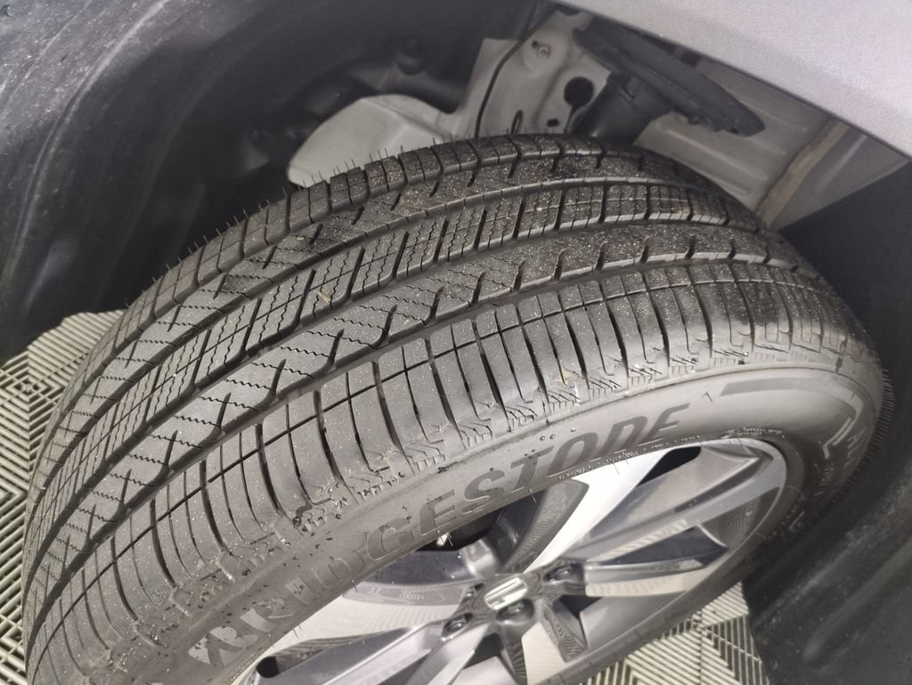 Certified 2023 Honda Pilot Elite image 32