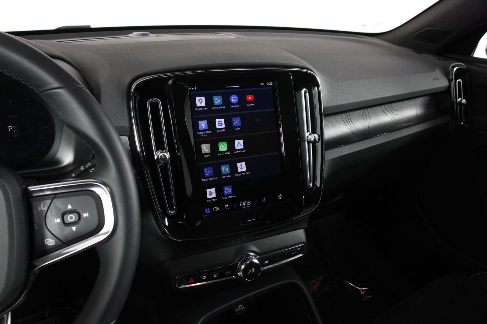 Certified 2023 Volvo C40 P8 Recharge Plus w/ Climate Package image 9