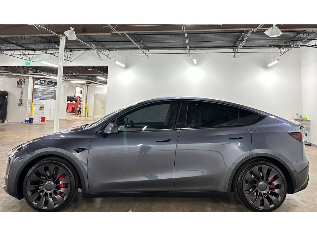 Used 2023 Tesla Model Y Performance AWD/4WD image 8