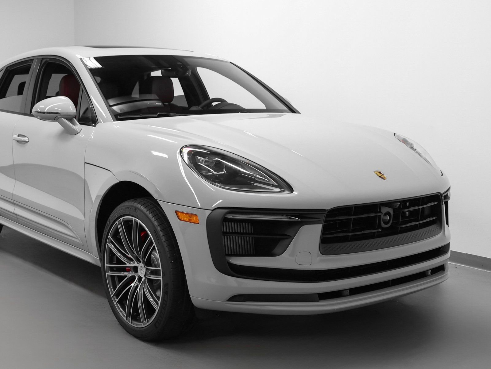 New 2026 Porsche Macan S image 9
