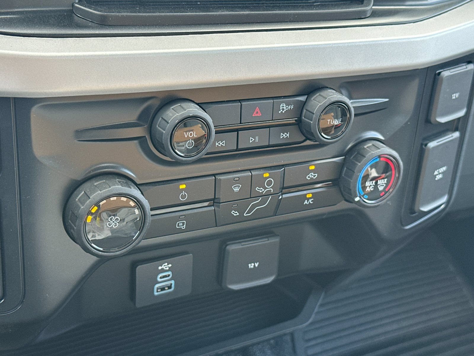 New 2026 Ford F550 4x4 Regular Cab Super Duty image 20