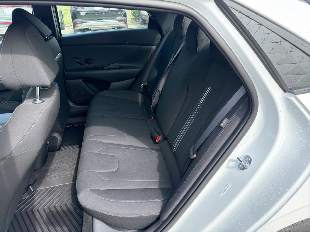 New 2026 Hyundai Elantra Sport FWD image 20