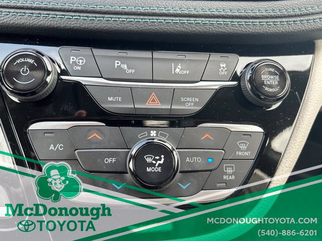 Used 2020 Chrysler Pacifica Limited w/ Advanced Safetytec Group FWD image 4
