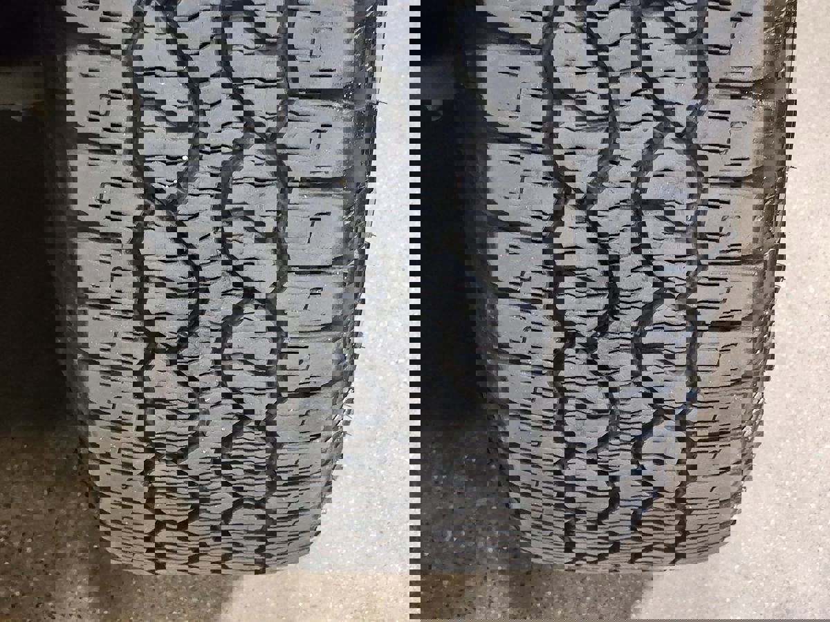 Used 2023 Ford F150 Lariat w/ Trailer Tow Package image 29