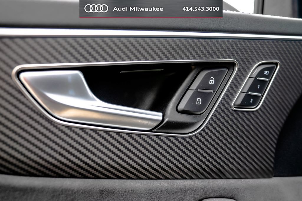Used 2025 Audi RS Q8 performance w/ Matte Carbon Package AWD/4WD image 28
