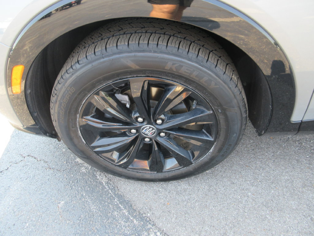 Used 2025 Buick Envista Sport Touring FWD image 14