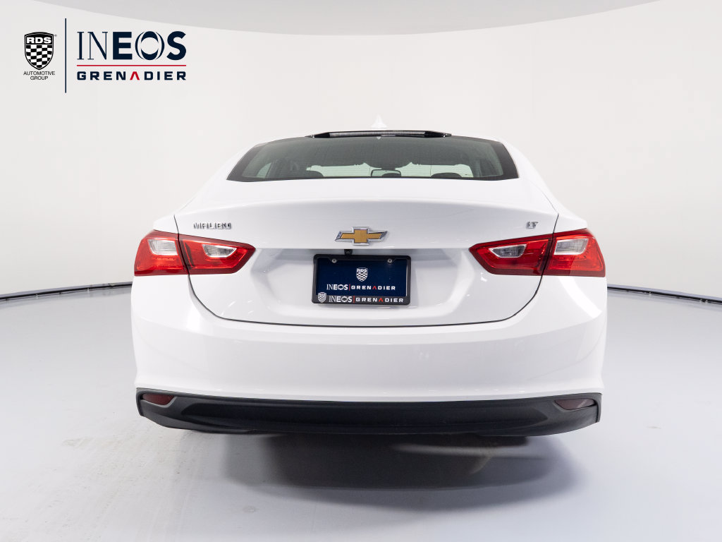 Used 2017 Chevrolet Malibu LT FWD image 5