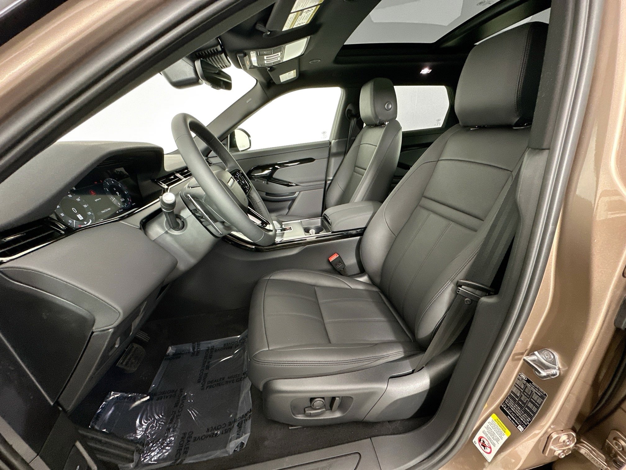 Used 2026 Land Rover Range Rover Evoque S image 18
