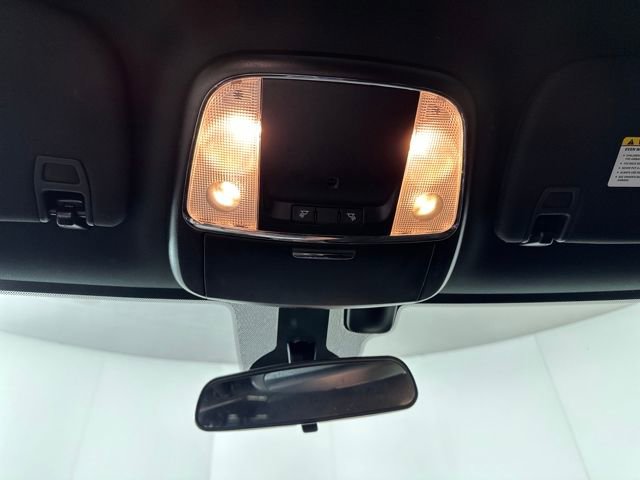 Used 2020 Jeep Grand Cherokee Laredo image 24