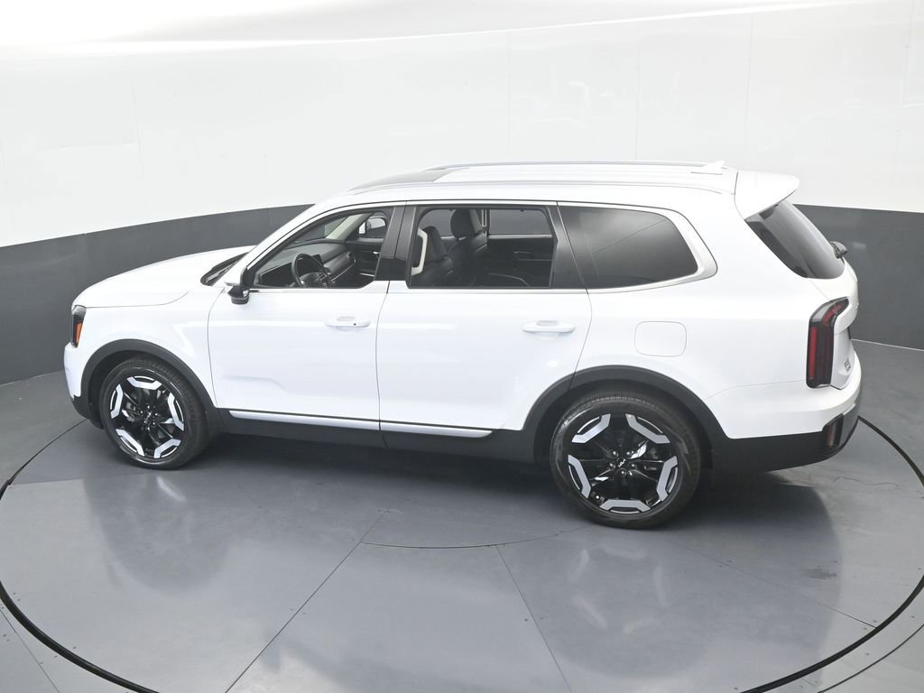 Used 2023 Kia Telluride EX image 53
