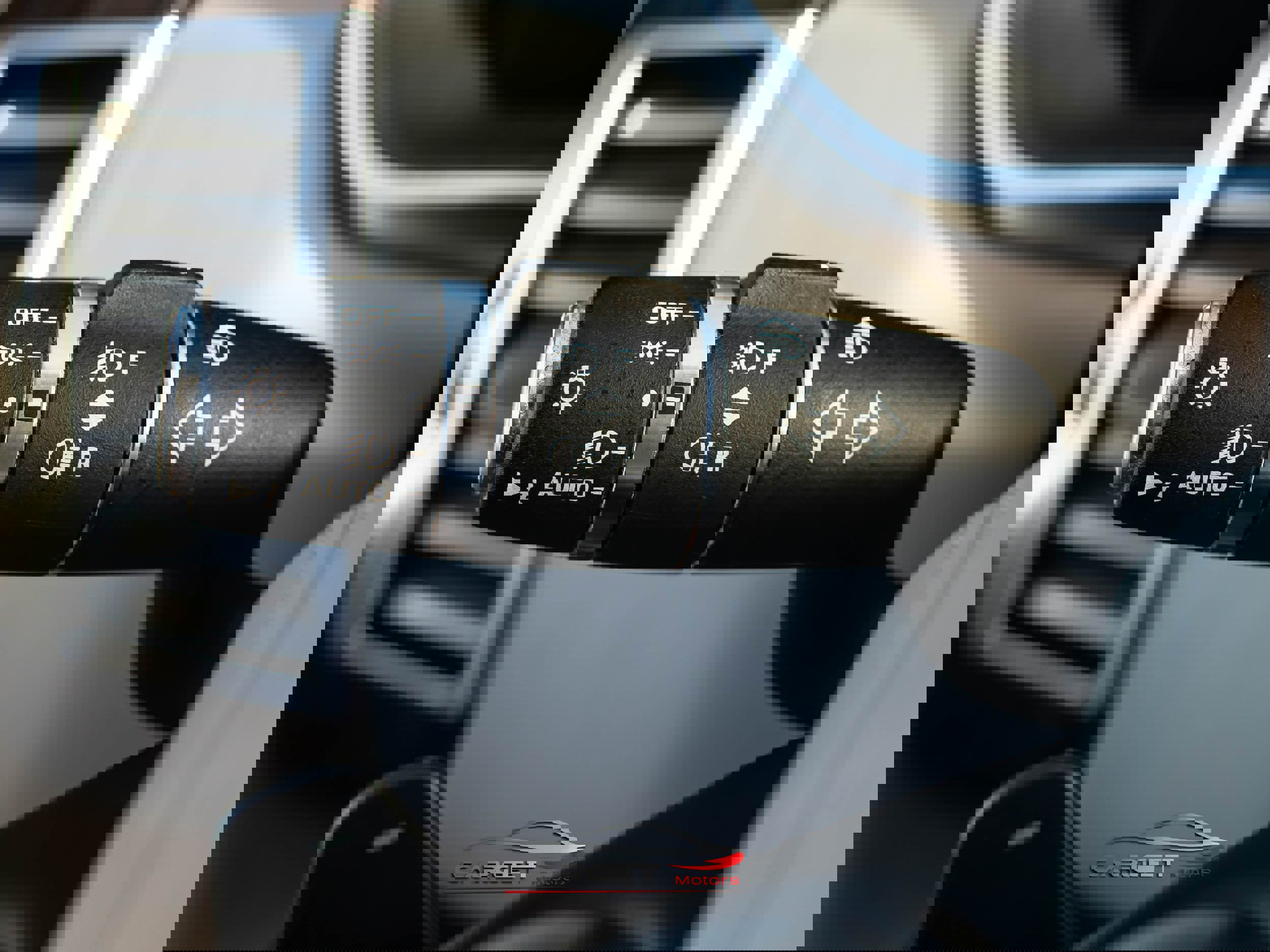 Used 2020 Land Rover Range Rover HSE image 29